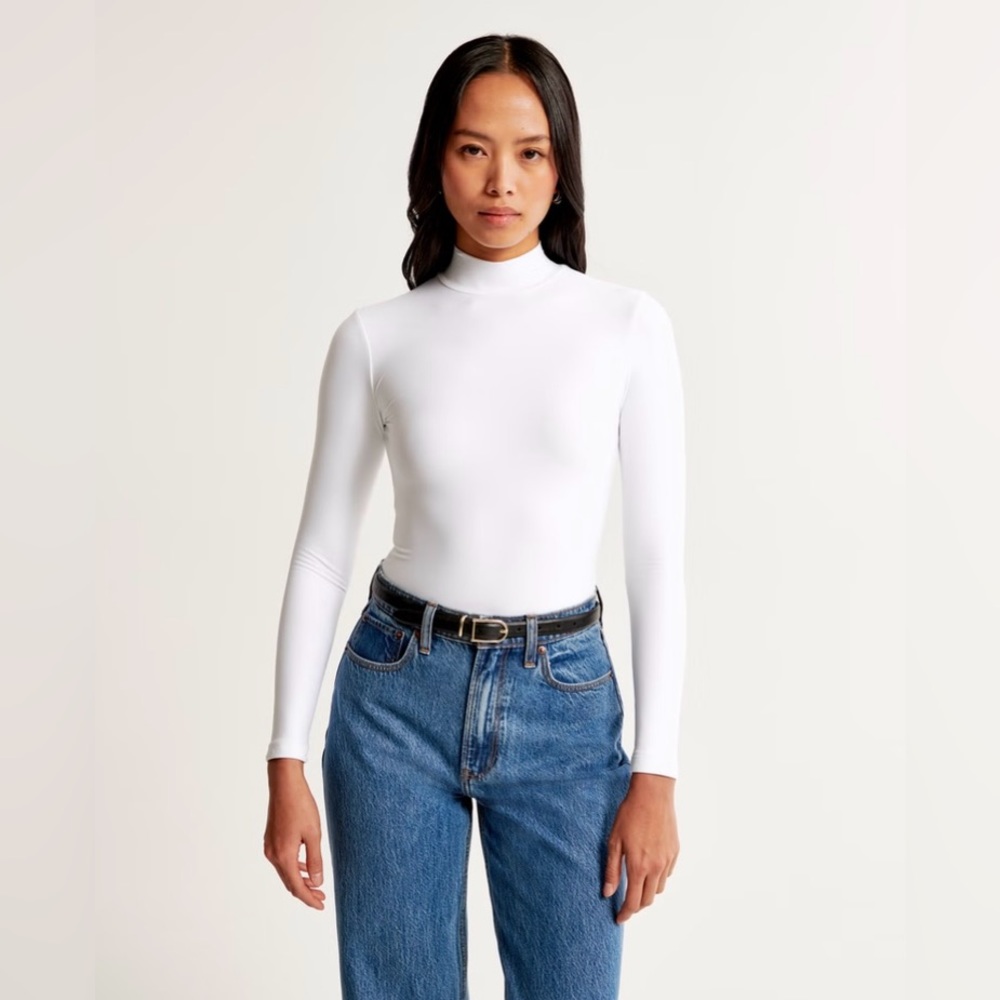 A&F Turtleneck Bodysuit xxs